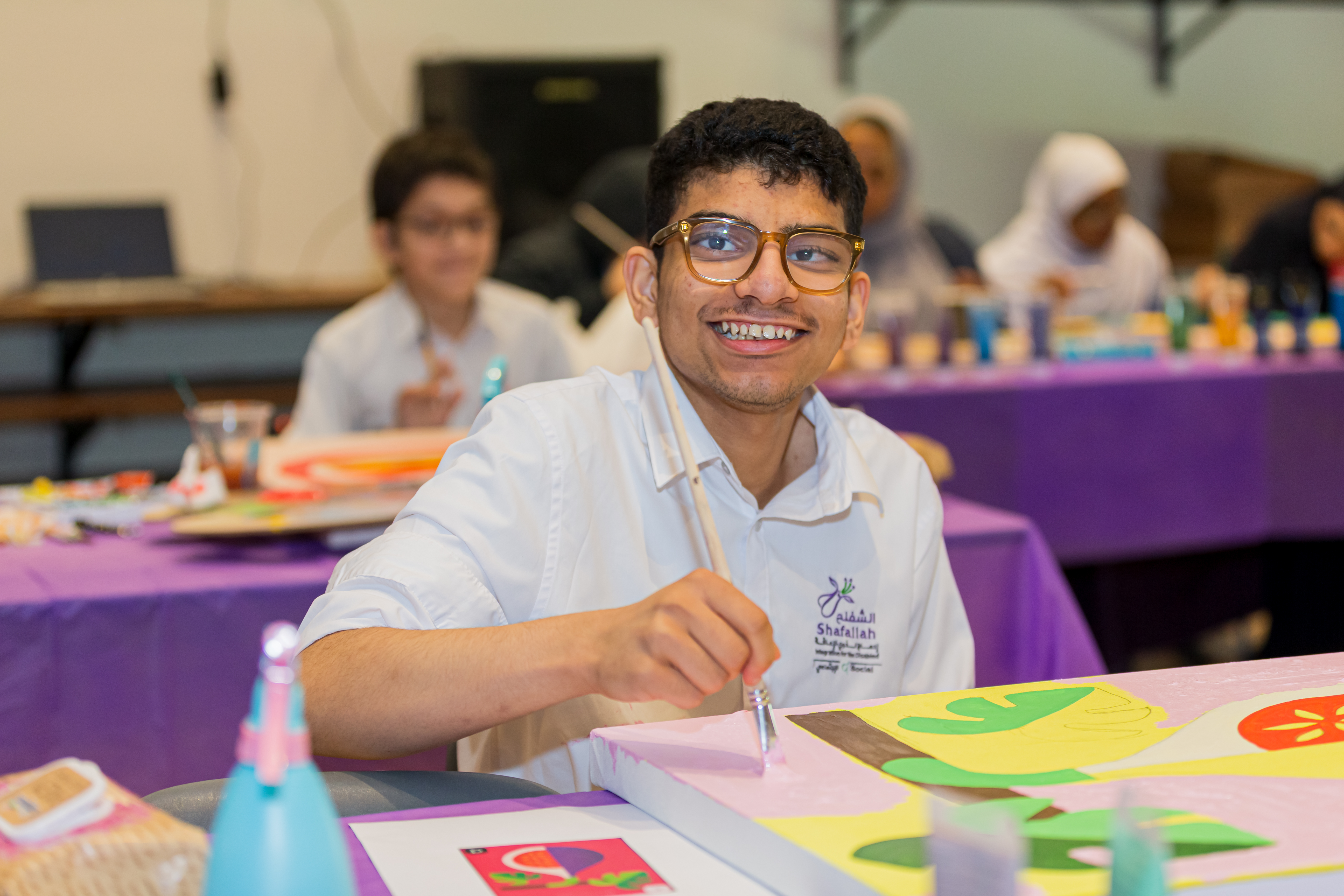 نظم مركز الشفلح للأشخاص ذوي الإعاقة بالتعاون مع وزارة الصحة - إدارة سلامة الغذاء، ورشة فنية بعنوان "الرسم من أجل سلامة الغذاء".