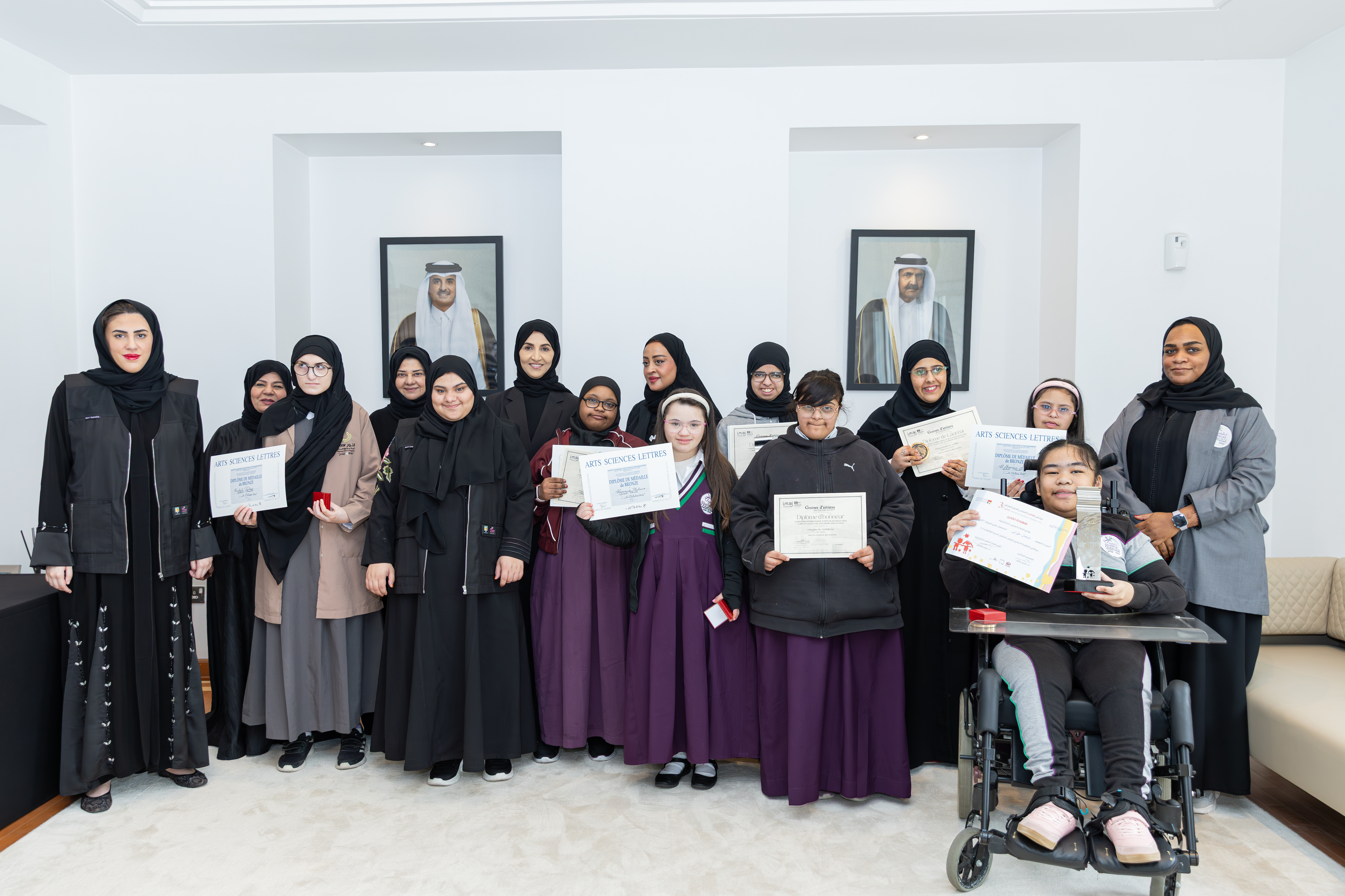 نظم مركز الشفلح للأشخاص ذوي الإعاقة حفلاً لتكريم المنتسبين المشاركين في المسابقات الفنية الدولية ومبادرة نسيج الفن.