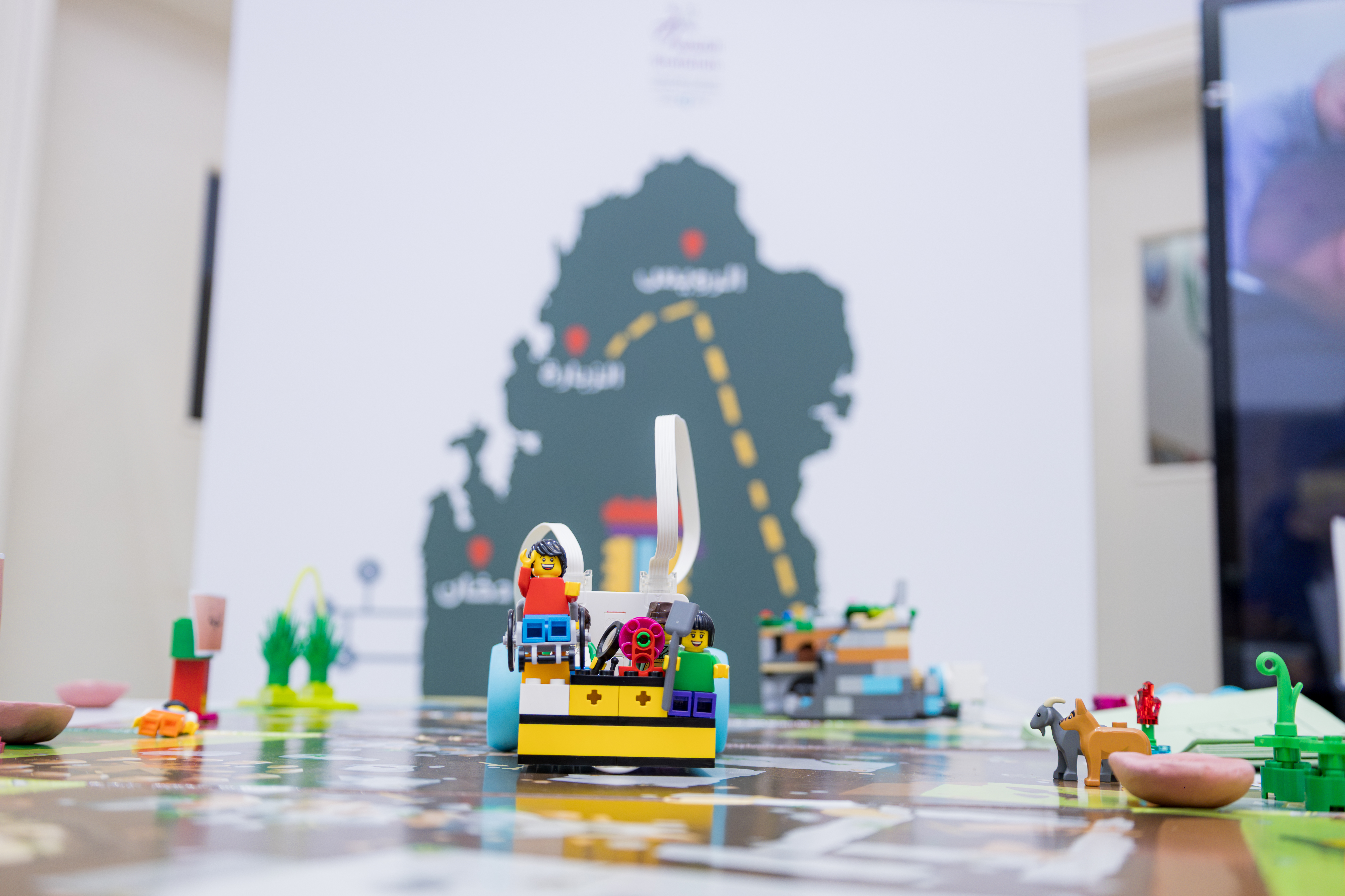 مشاهد تختصر رحلة تعلم، تعاون، واكتشاف تجربة مسابقة الروبوت شكّلت مساحة حقيقية لإبراز قدرات منتسبي مركز الشفلح وتعزيز دمجهم في التجارب التعليمية والمجتمعية.