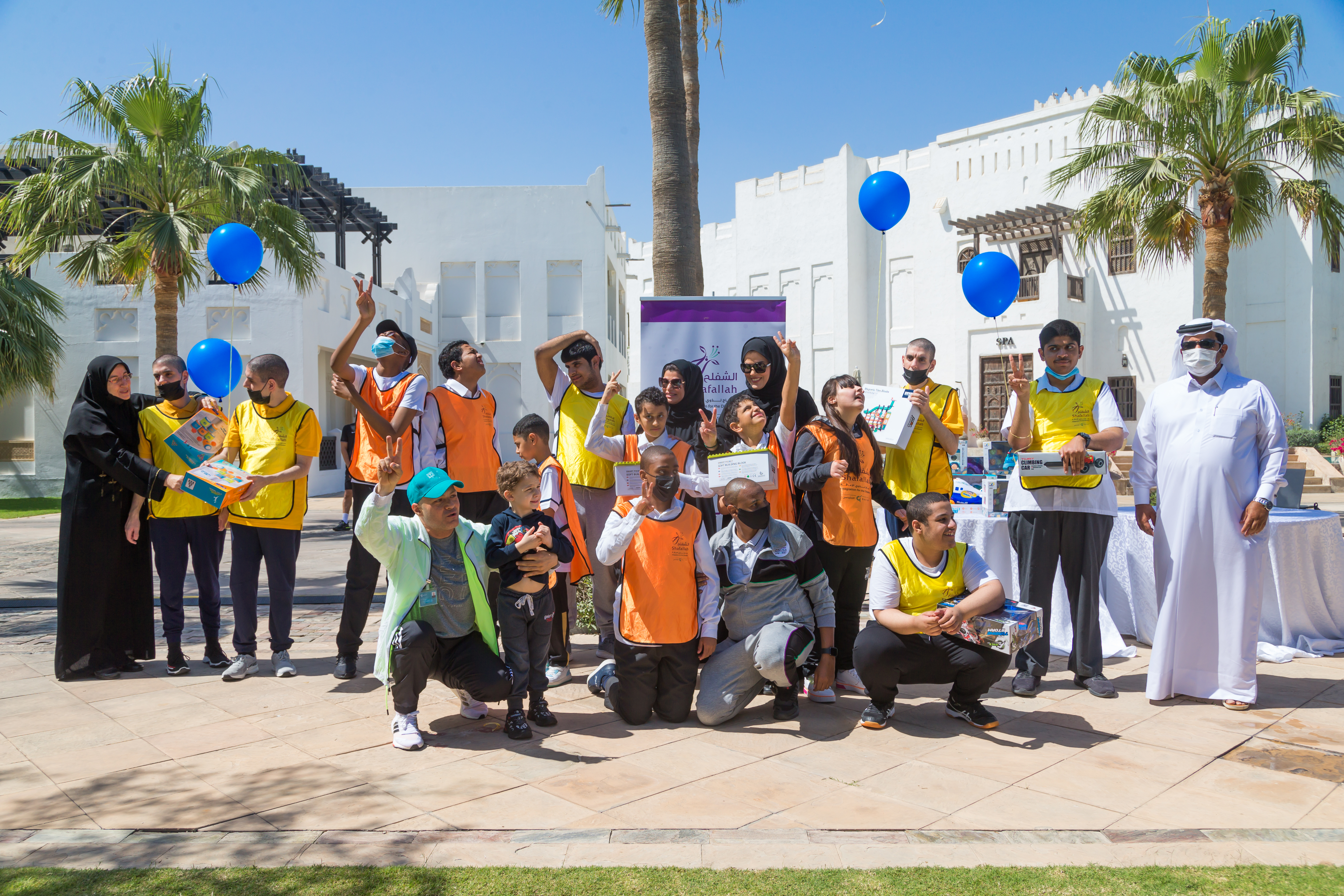 احتفال منتجع شرق مع النتسبين باليوم العالمي للتوحد 03