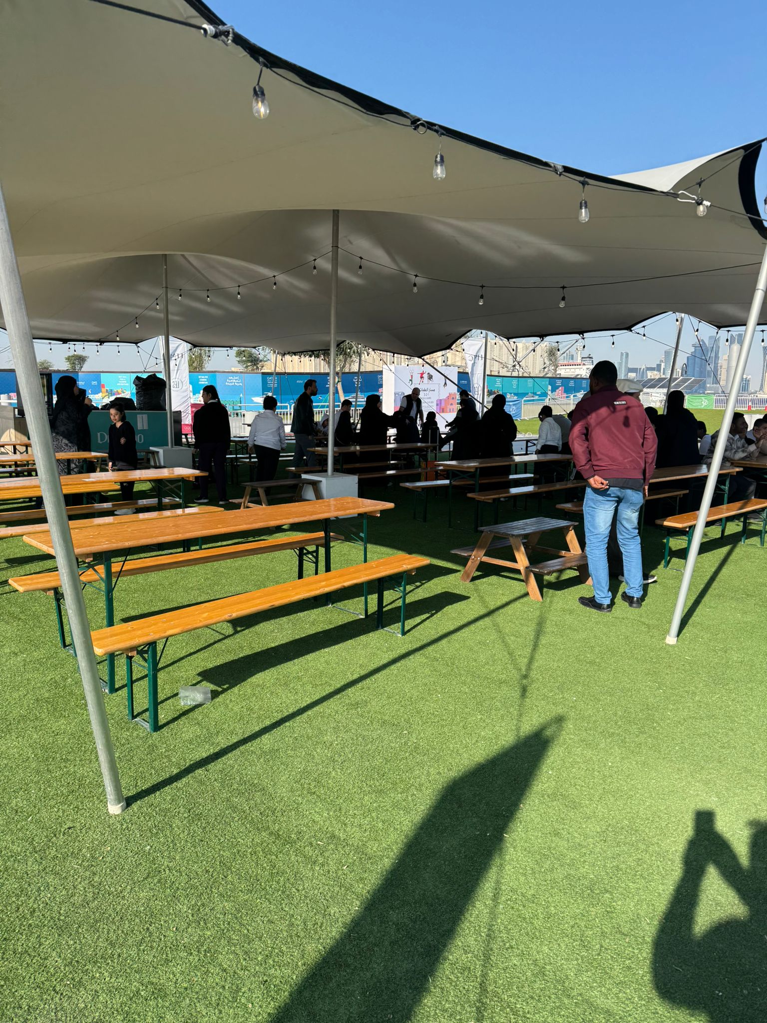 مركز الشفلح يشارك بـ 30 منتسباً في سباق مسار العقبات بالتعاون مع متحف قطر الأولمبي.