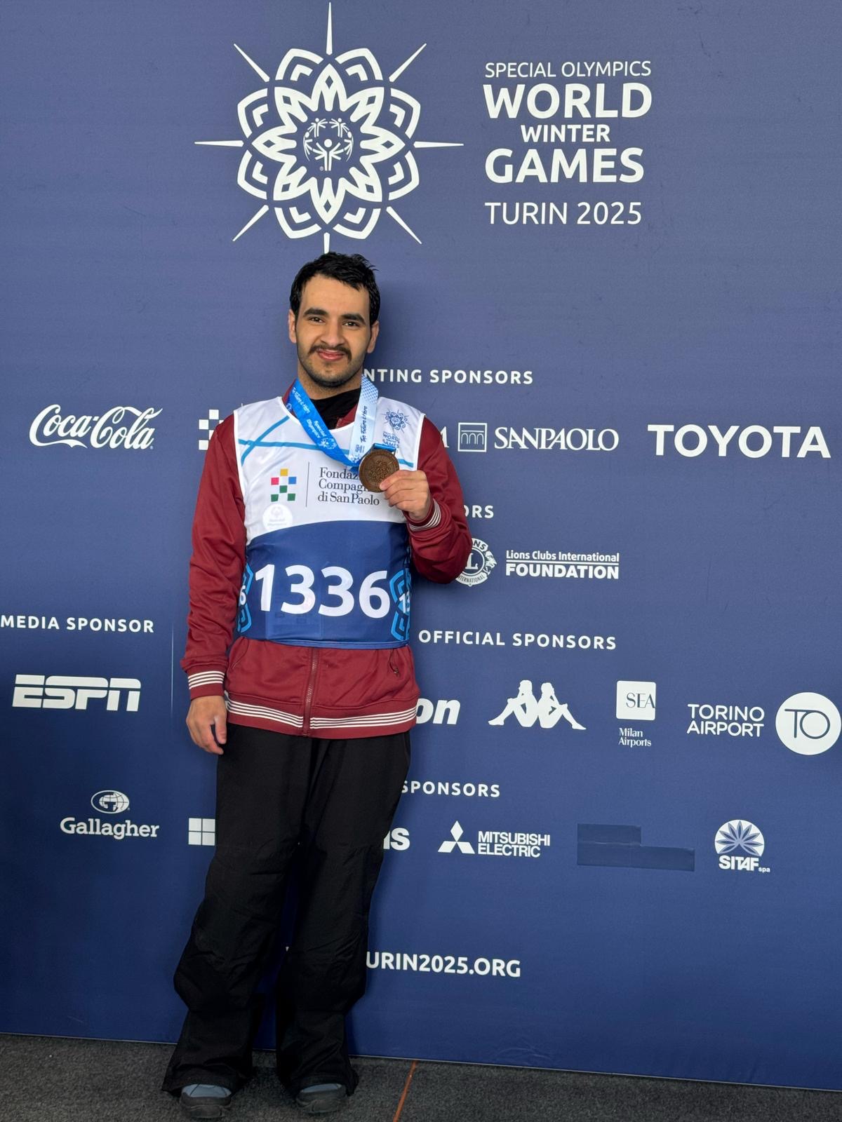 حمد الأحبابي يحقق المركز الثالث في سباق 200م!